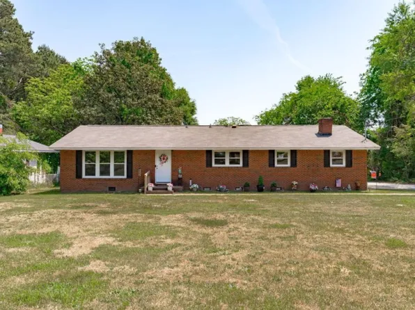 995 Shawtown Rd, Lillington, NC 27546