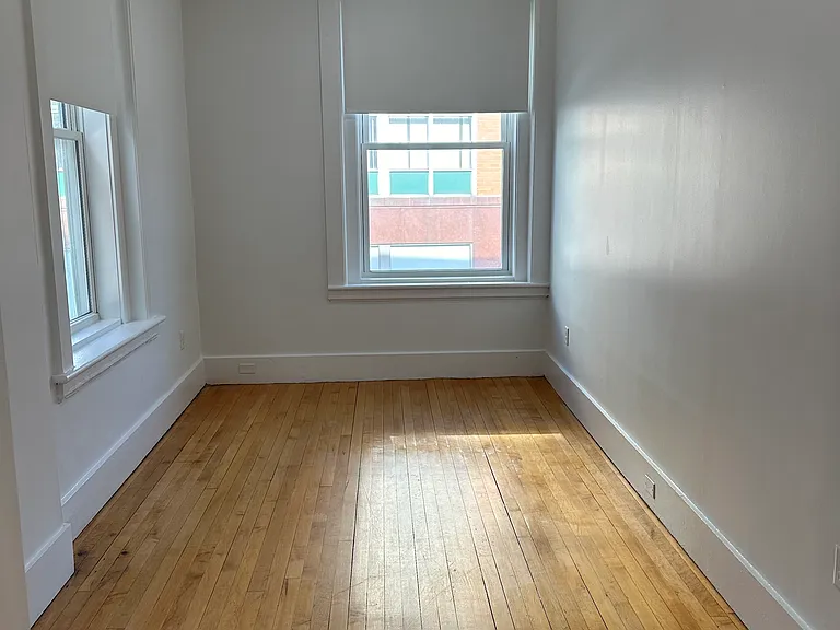 4 Elliot St #2 — Photo 7