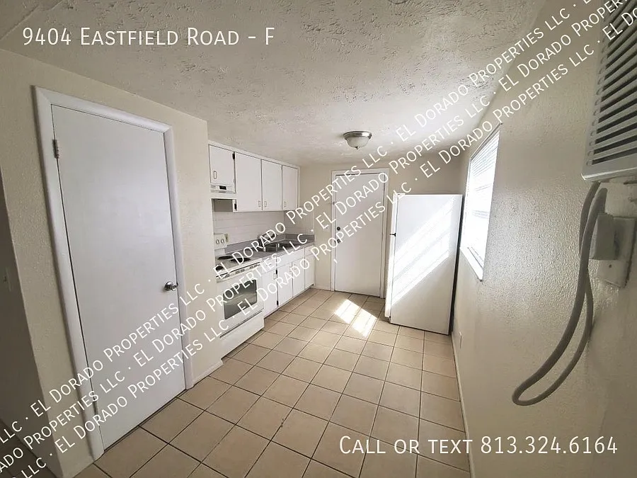 Spacious 2br/1ba duplex near USF — Photo 3