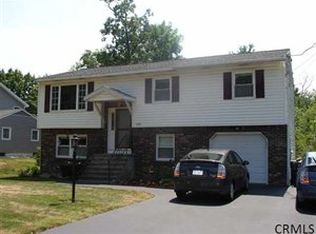 1090 Wvlt Shaker Rd, Albany, NY 12205