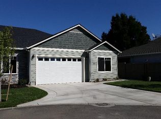 404 Live Oak Loop, Central Pt, OR 97502