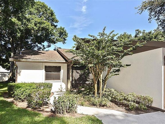 2nd image of 257 Oak Hill Dr #11