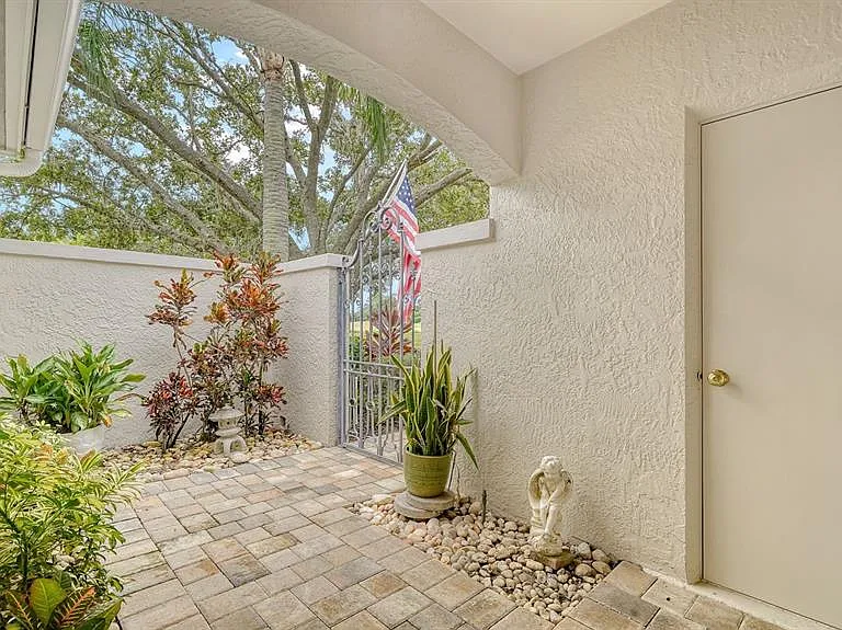 4419 Oakley Greene #19 — Photo 4