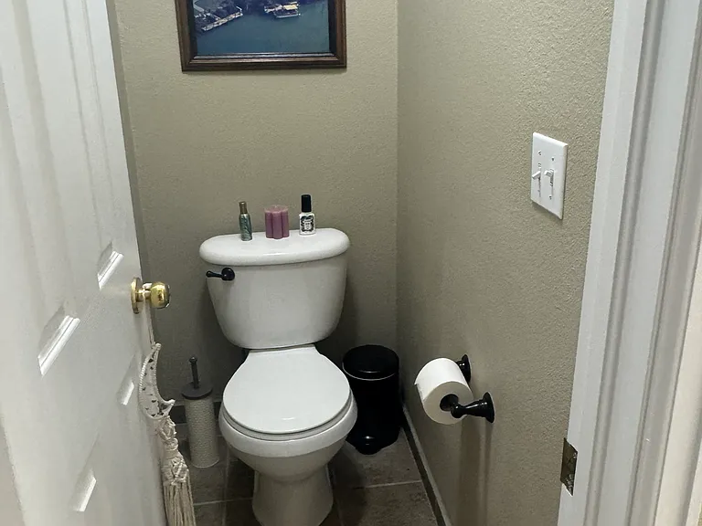 4964 Collingswood Dr — Photo 24