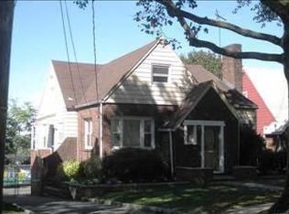 439 Van Renssalaer Ct, Ridgefield, NJ 07657