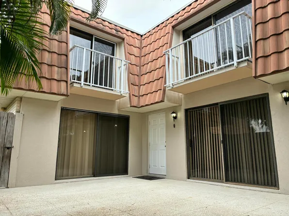 579 Green Springs Place, West Palm Beach, FL 33409