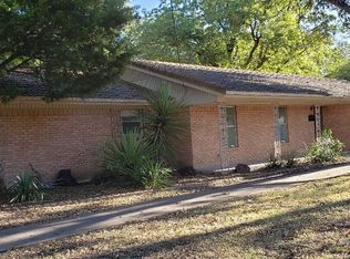 1001 E Elm St, Hillsboro, TX 76645