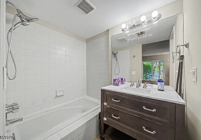 24 Pine Hollow Ct — Photo 23