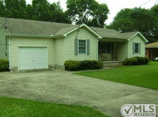 110 College Ave, Huntland, TN 37345