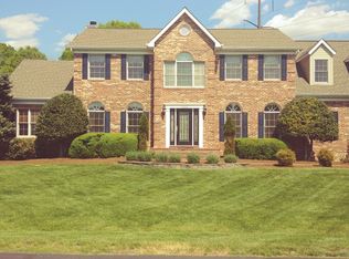 5432 Chandley Farm Cir, Centreville, VA 20120