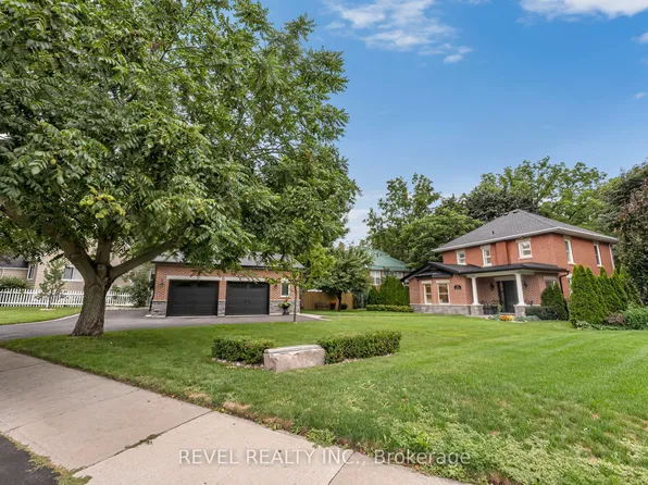 99 Colston Ave, Whitby, ON L1M 1C1