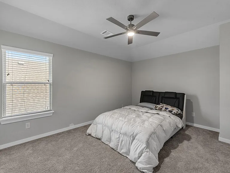 1569 Sunrise Gables Dr — Photo 28
