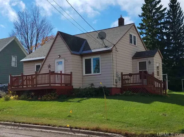 603 Washington St, Ishpeming, MI 49849