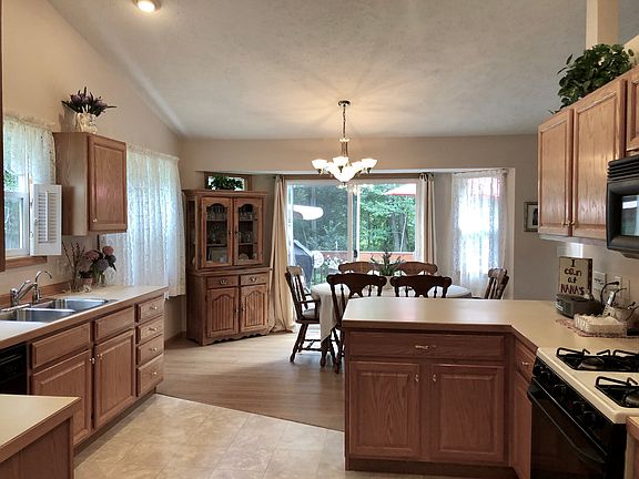 5th image of 3401 Rambling Brook Rd