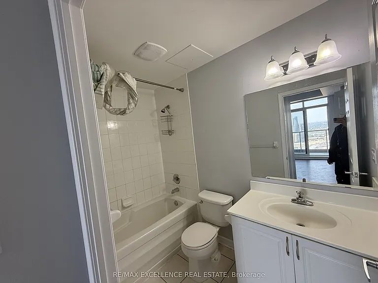 388 Prince Of Wales Dr #3306 — Photo 13