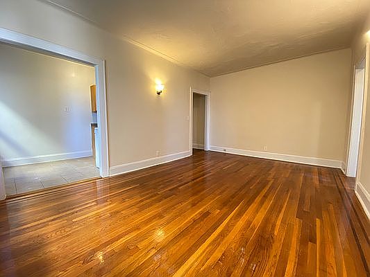 4th image of 94-30 210th St #3B