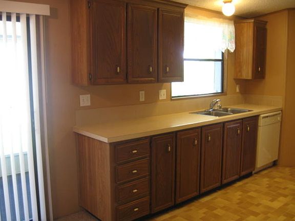 4th image of 10620 SW 27th Ave Lot 23A