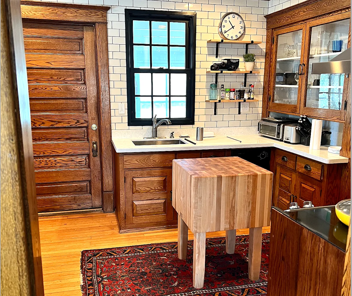 Linden Hills.Fully furnished. Flexible lease terms — Photo 3