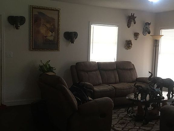 2nd image of 2214 Avenue B