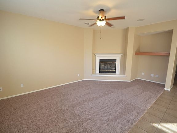 3rd image of 44842 Mariposa Dr