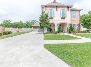 101 Brookshire Gardens Dr, Lafayette, LA 70503