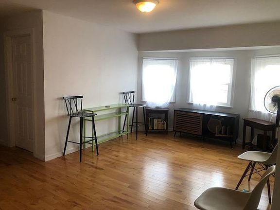 2nd image of 1420 Newkirk Ave APT 3L