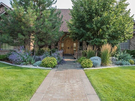 2nd image of 2682 Southridge Dr