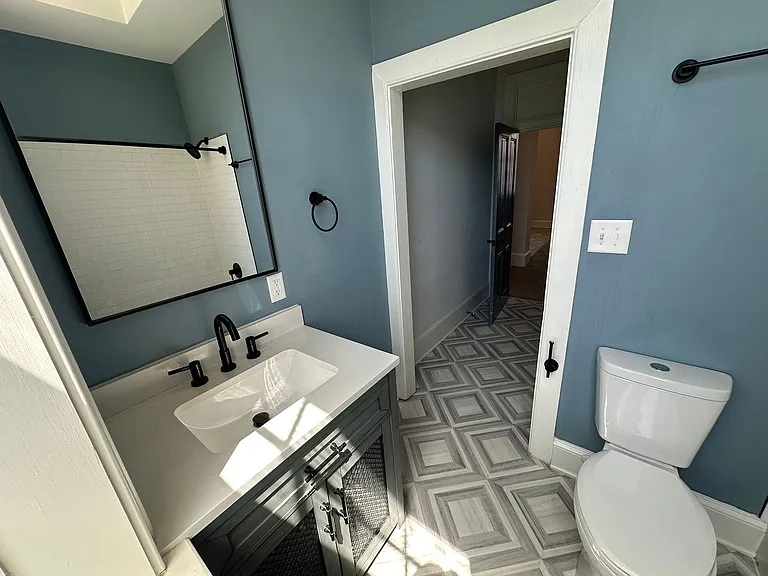 202 Hanover St #2D — Photo 5