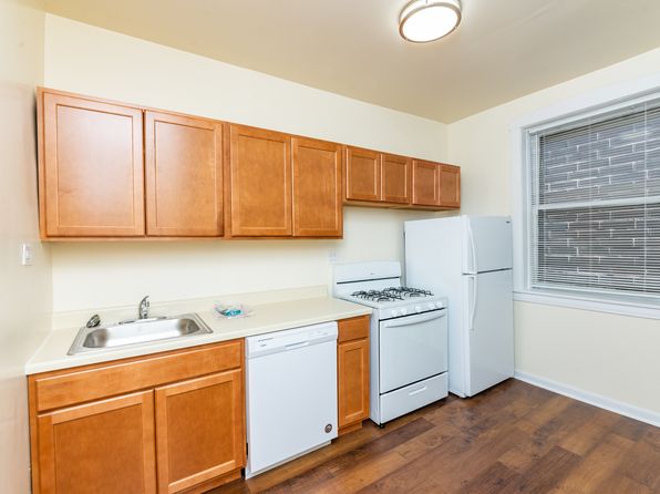 2480 N Lincoln Ave #3