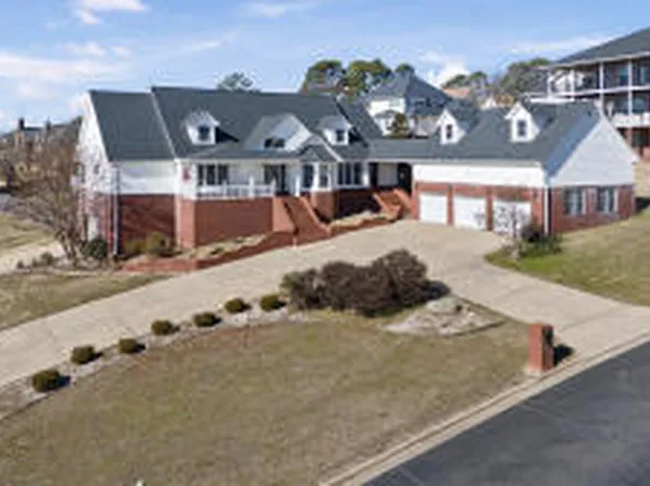 173 Grand Vista Dr, Russellville, AR 72802