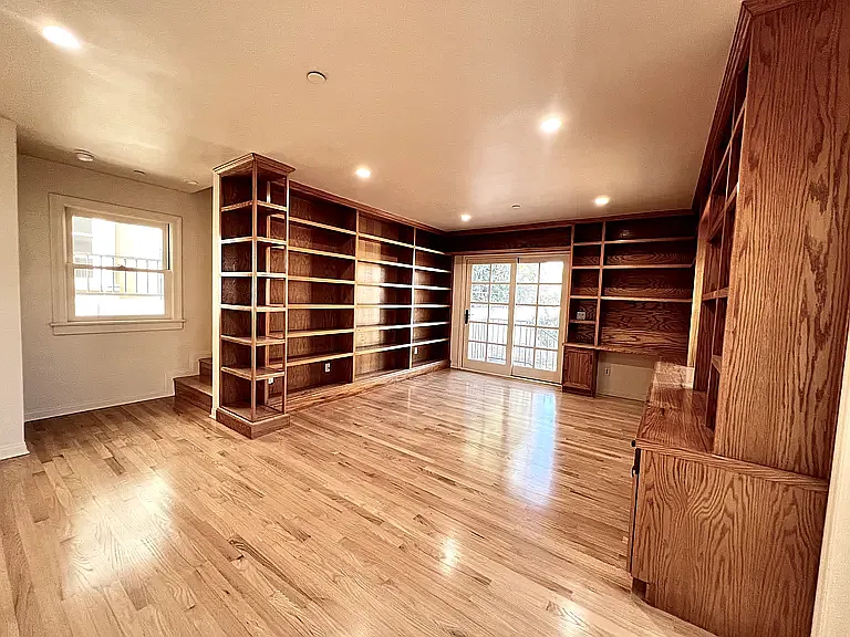 312 N Palm Dr — Photo 9