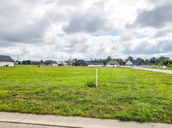 3536 Montgomery Ct, Newburgh, IN 47630