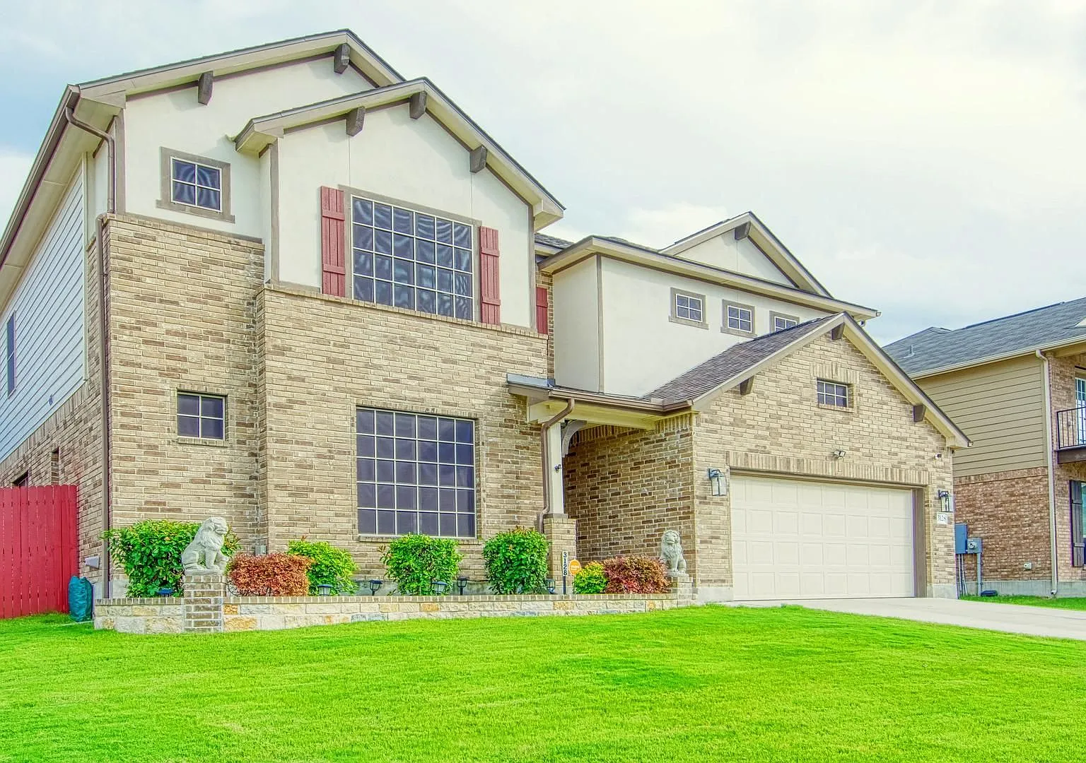 4 bed, 2.5 bath, 3509 sqft, $2,500 — Photo 3