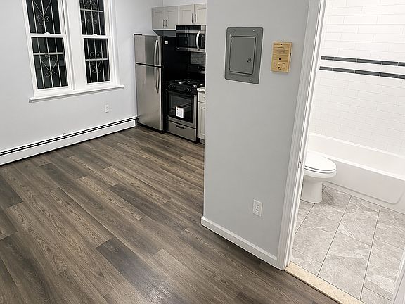 2nd image of 53 Wright Ave APT 1
