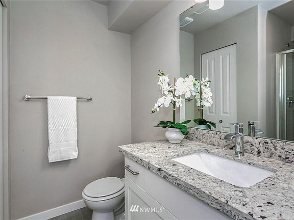 4th image of 16021 Manor Way #A-4