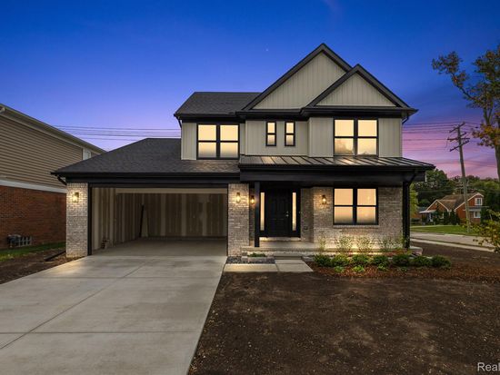 26560 Little Mack Ave, Saint Clair Shores, MI 48081