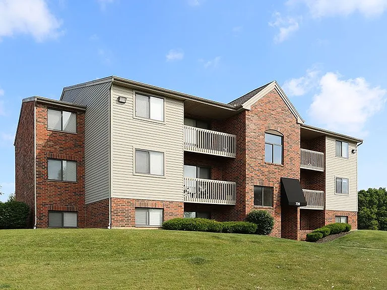SYCAMORE CREEK APARTMENTS — Photo 1