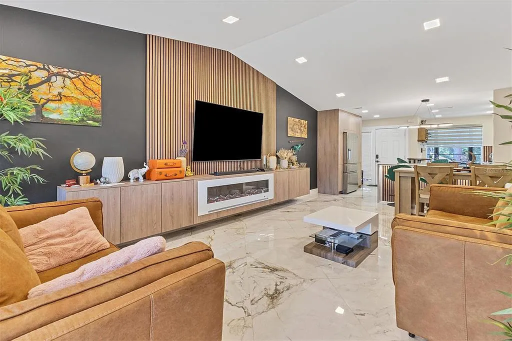 2 bed, 2.0 bath, 1125 sqft, $2,950 — Photo 4