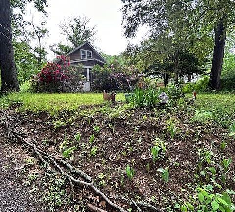 4th image of 2600 Rosendale Road