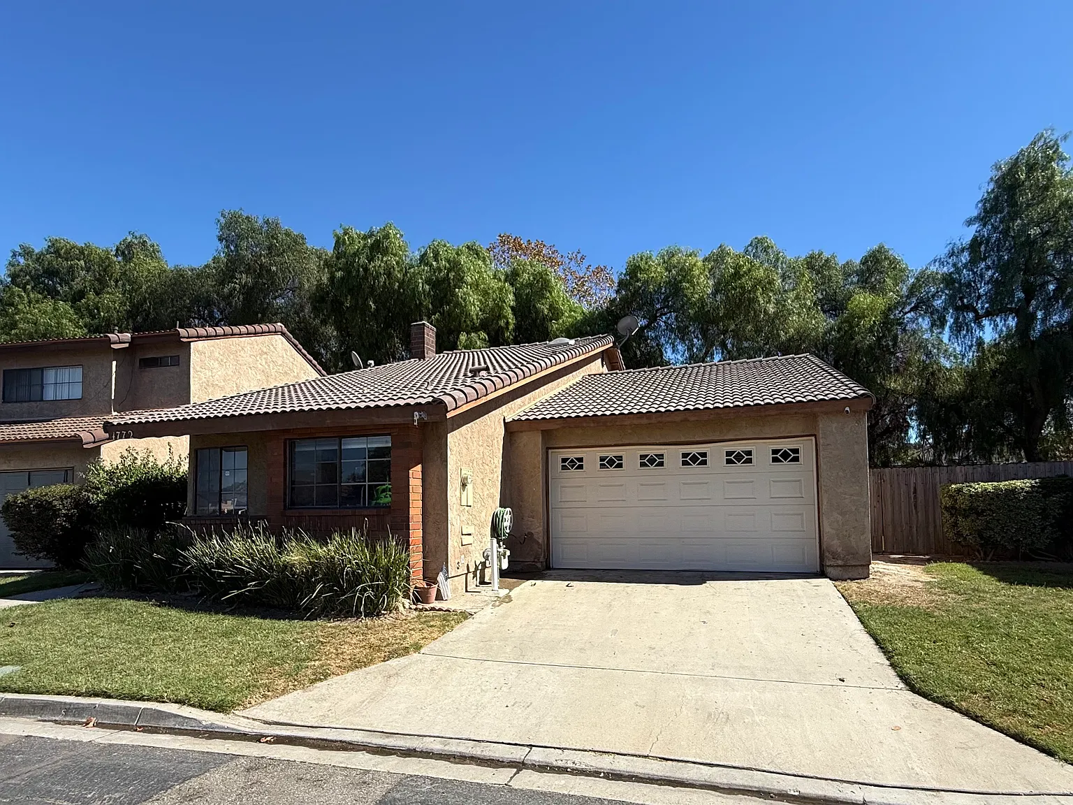 3 bed, 1364 sqft, $3,550 — Photo 1