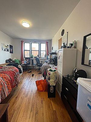 1st image of 624 E 11th St APT 6C