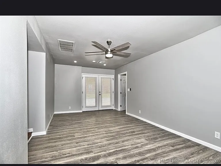 2104 N Boston Pl — Photo 7