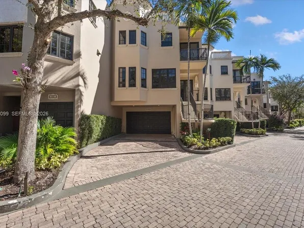 3471 Main Hwy APT 1240, Coconut Grove, FL 33133