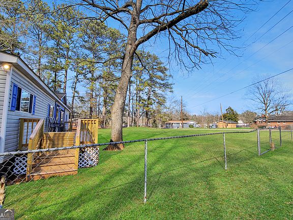 3rd image of 260 Blanchard Ave