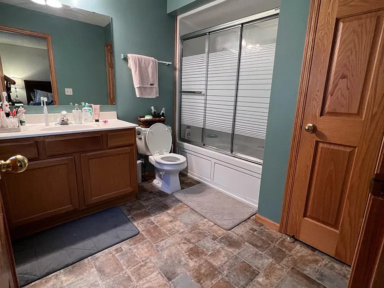 1650 Wellington Ln — Photo 11