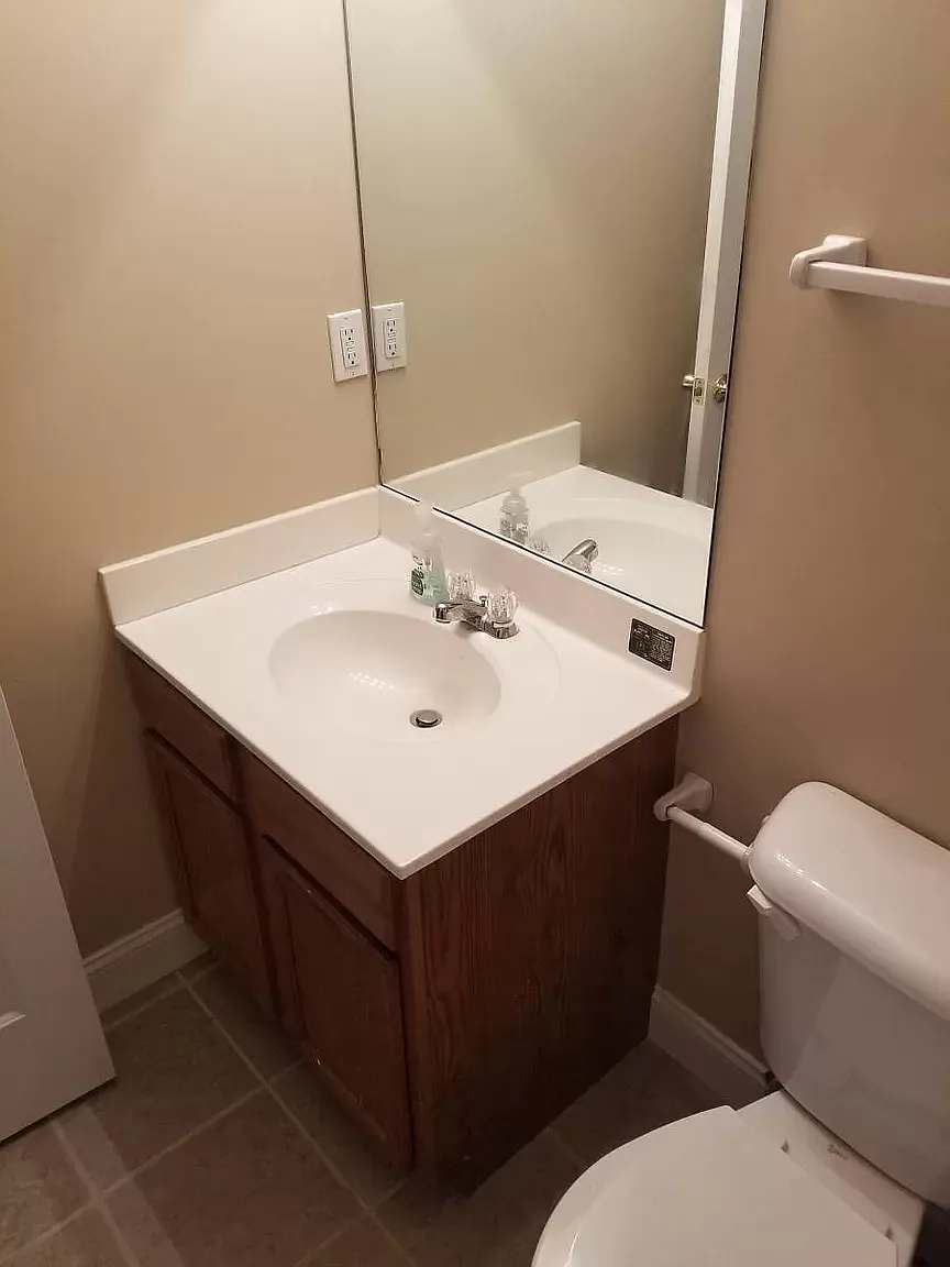 630 Hampton Way — Photo 3