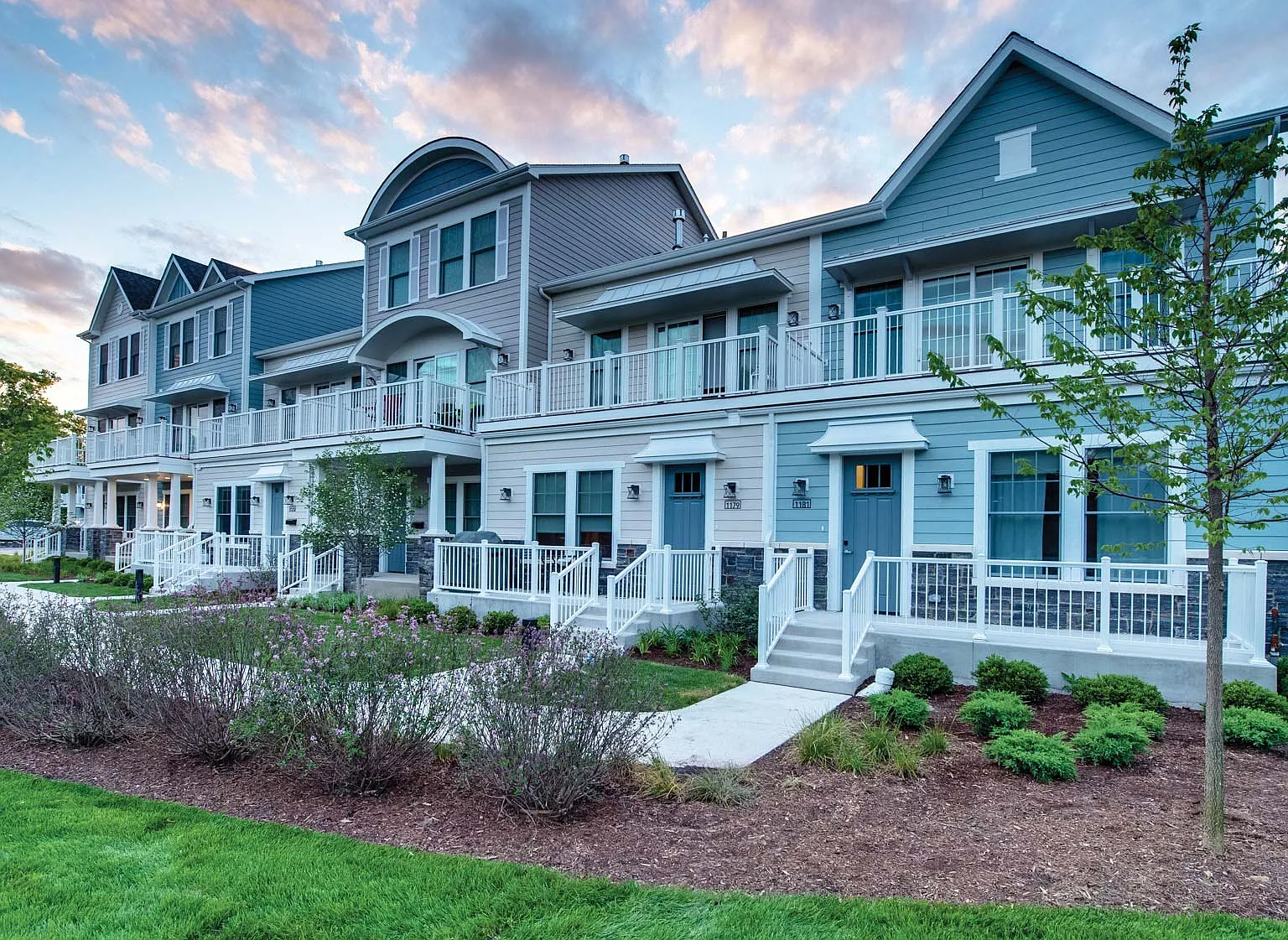 Eldridge Townhome Rentals — Photo 1