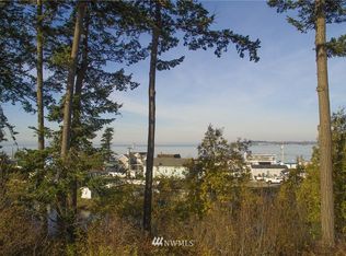 7423 Jackson Rd, Blaine, WA 98230