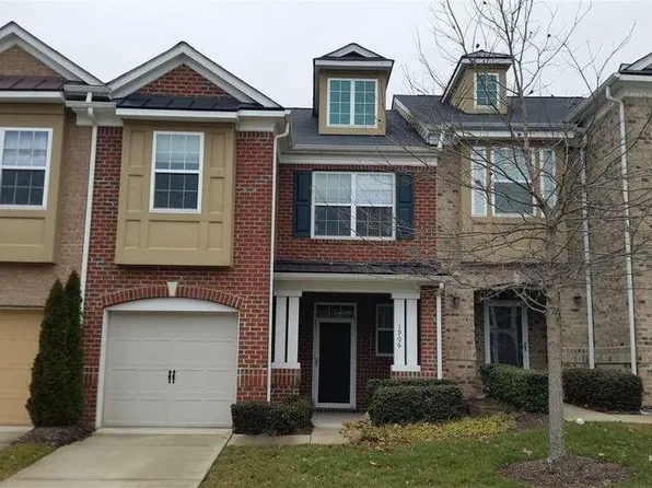 1906 Whirlaway Ct, Cary, NC 27519