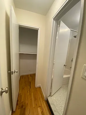 Rented by City Connections Realty | media 5